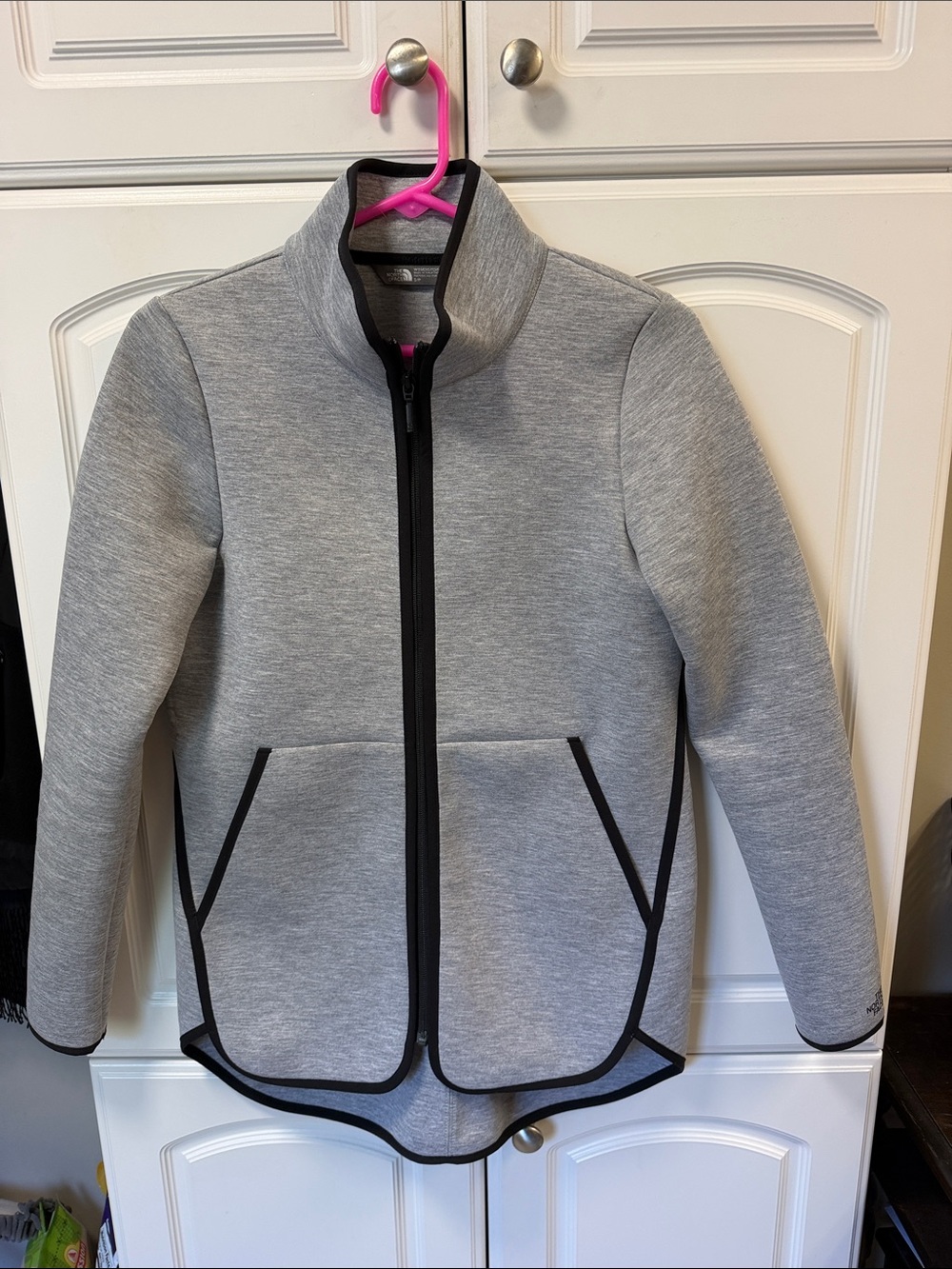 The North Face ladies SMALL neo Thermal Full-Zip Jacket.